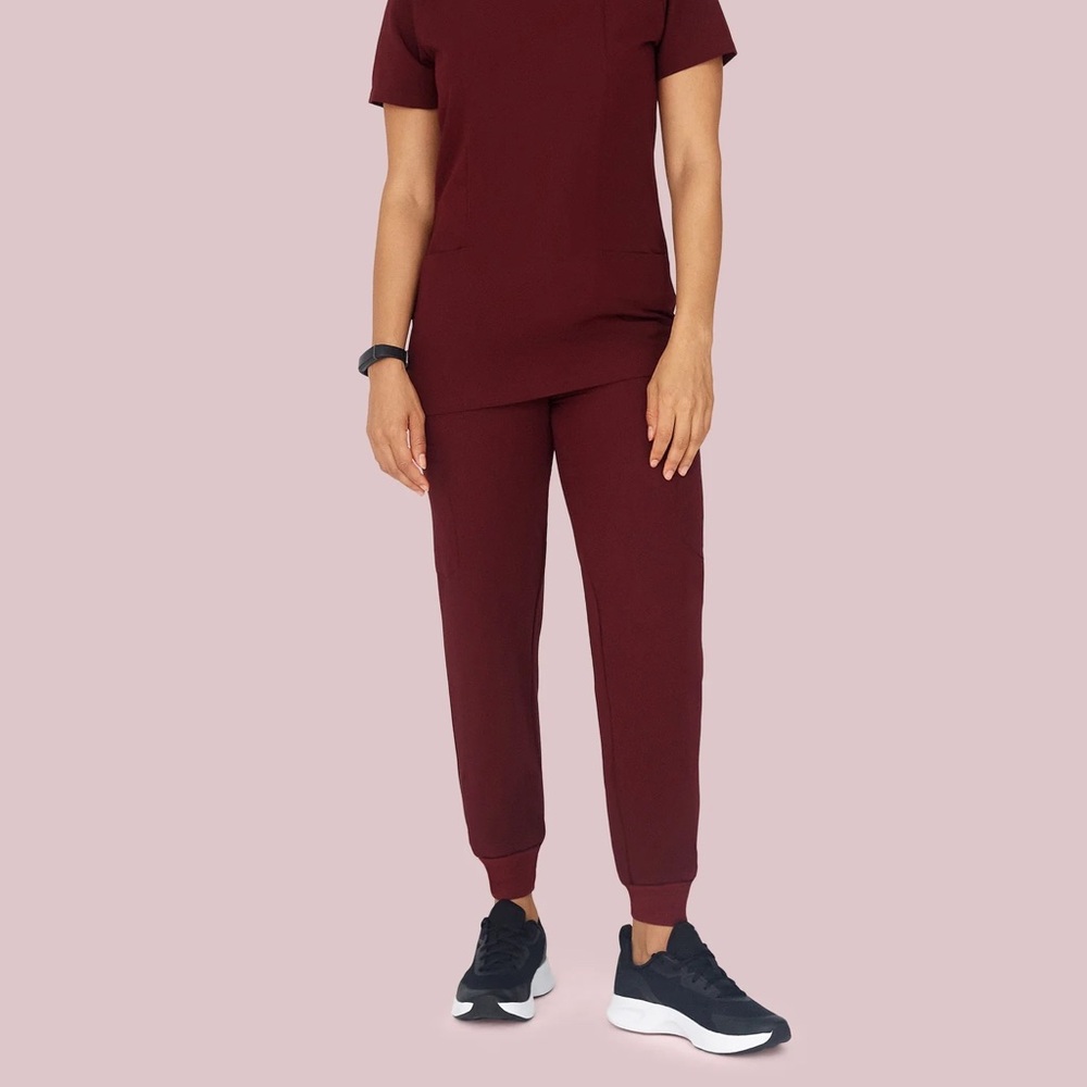 Mandala Wine 9 Pocket Jogger Scrub Pants Size S - like new